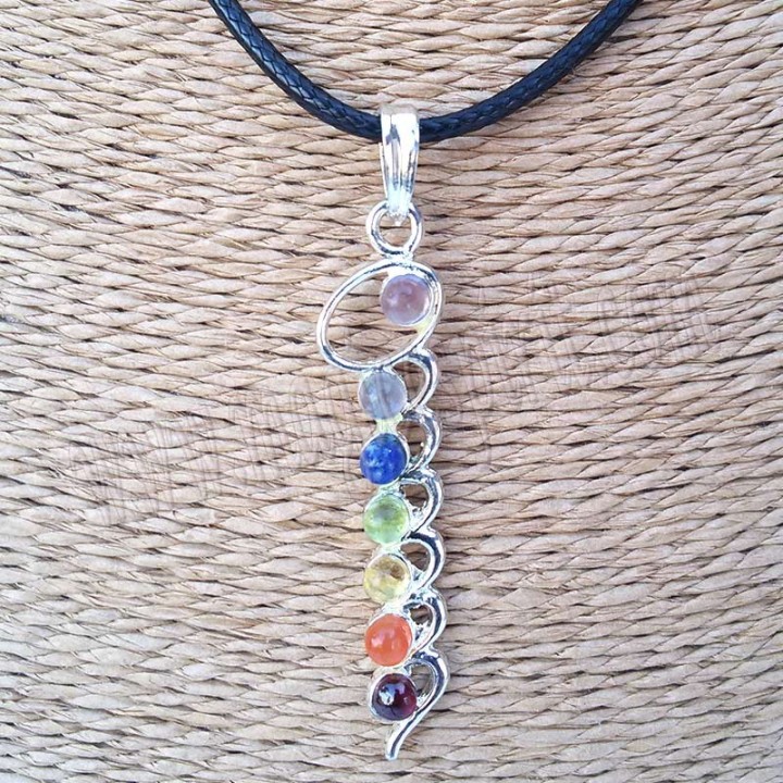 Colgante kundalini con chacras